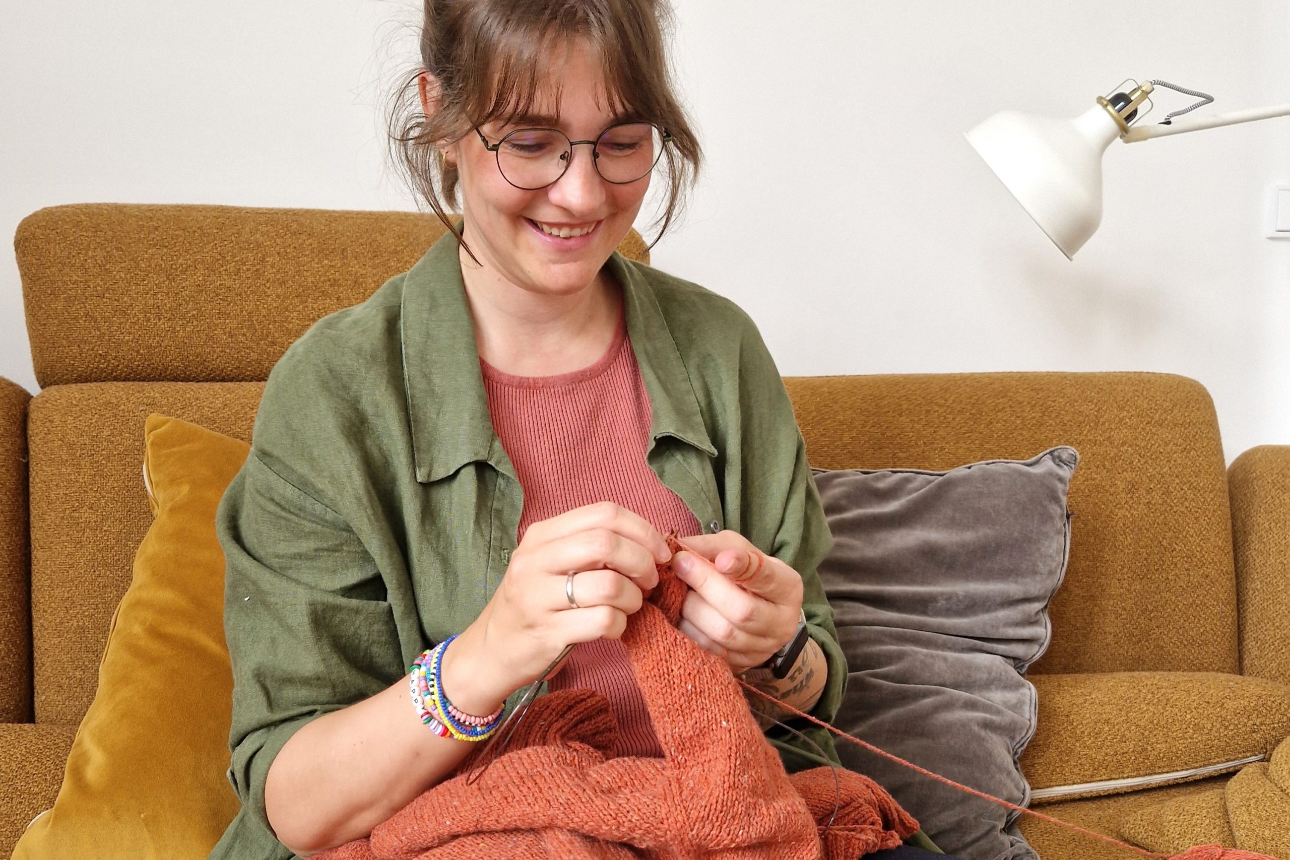 Ich beim Stricken