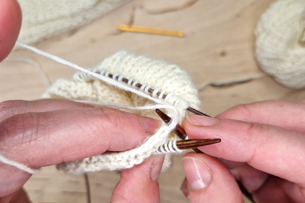 Gegenüberliegende Masche der Anschlagkette