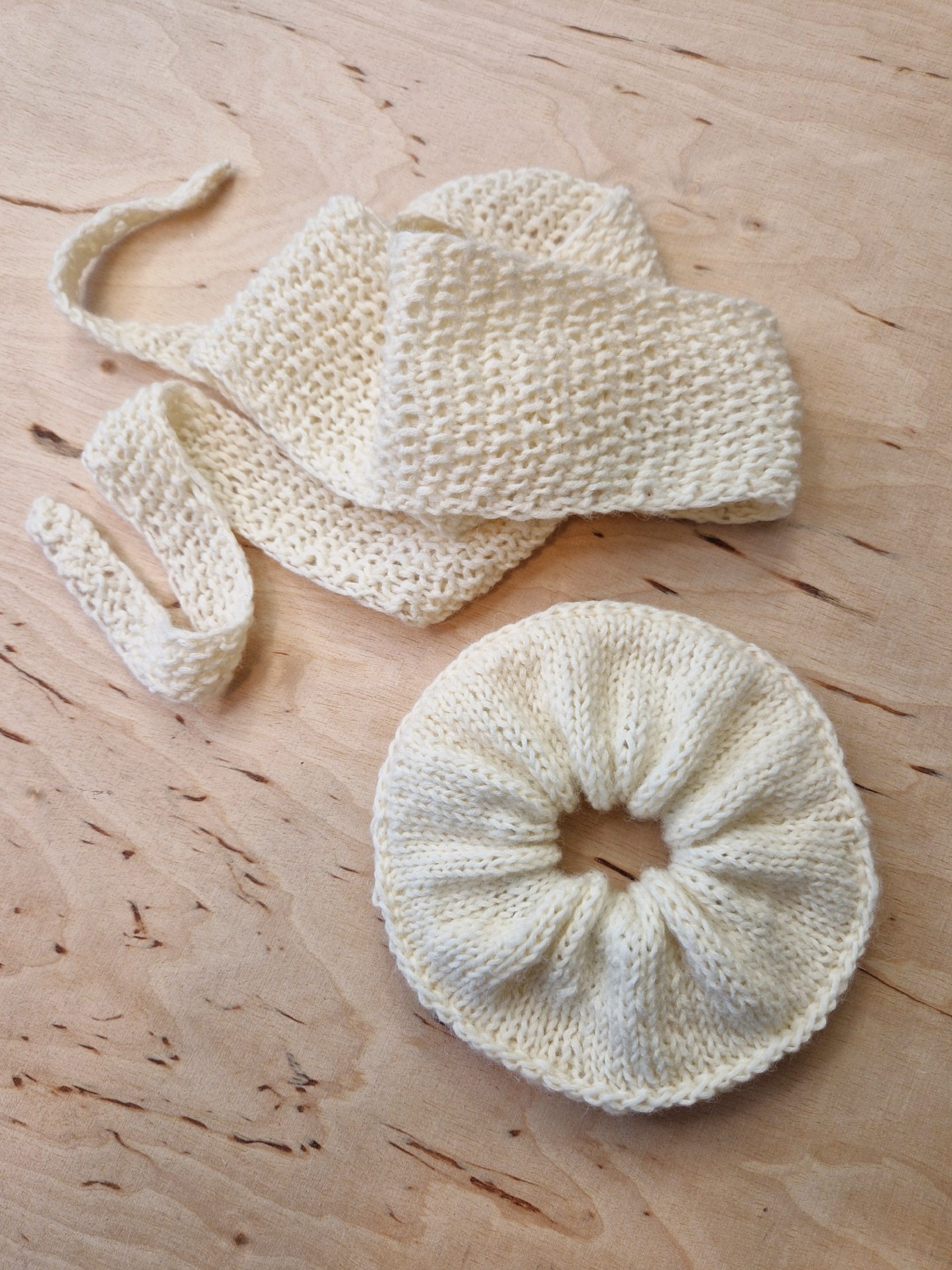 Scrunchie und Rebellen Tuch Eins